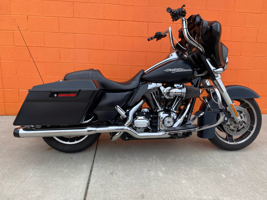 Street Glide®