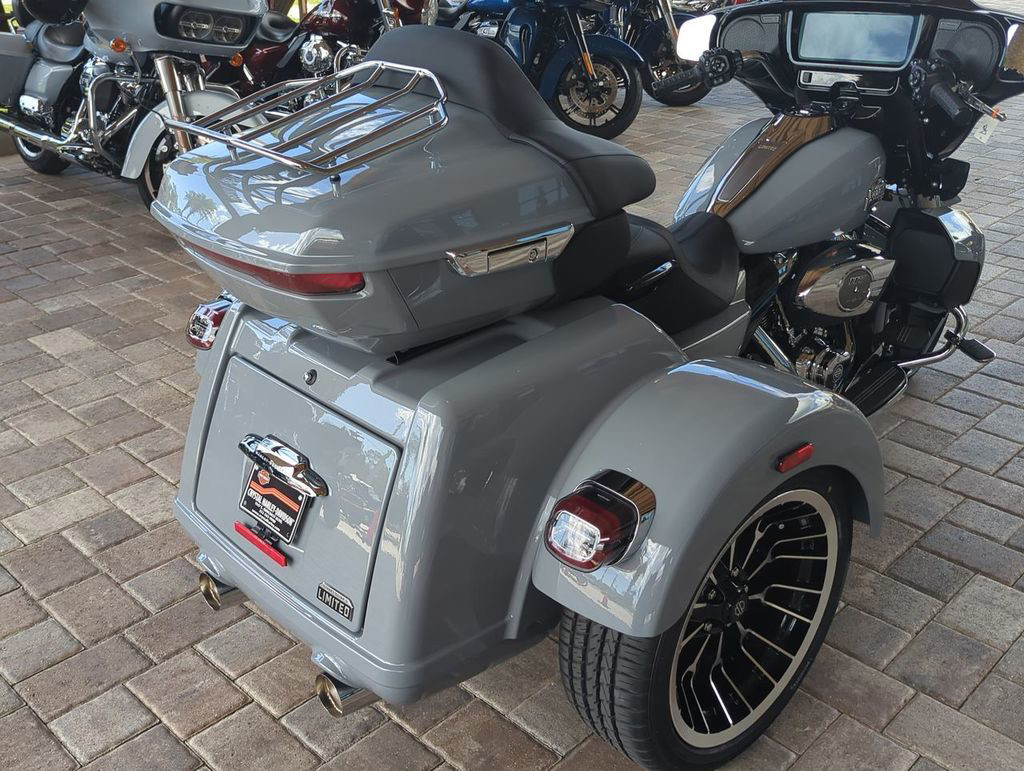 Street Glide® 3 Limited