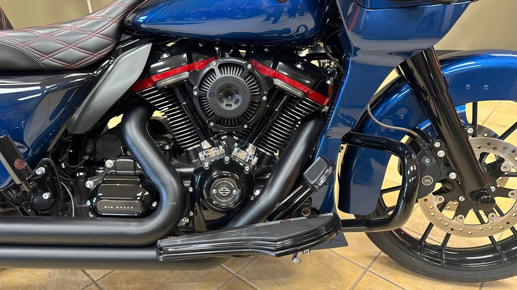 CVO® Road Glide®