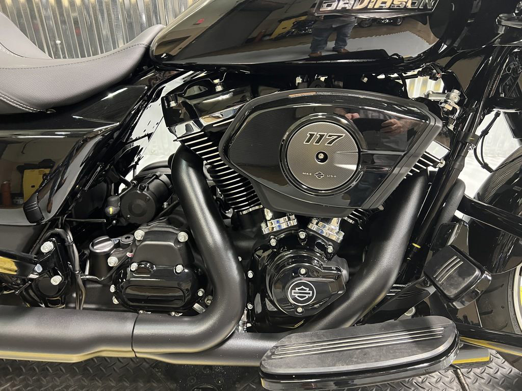 Road Glide®