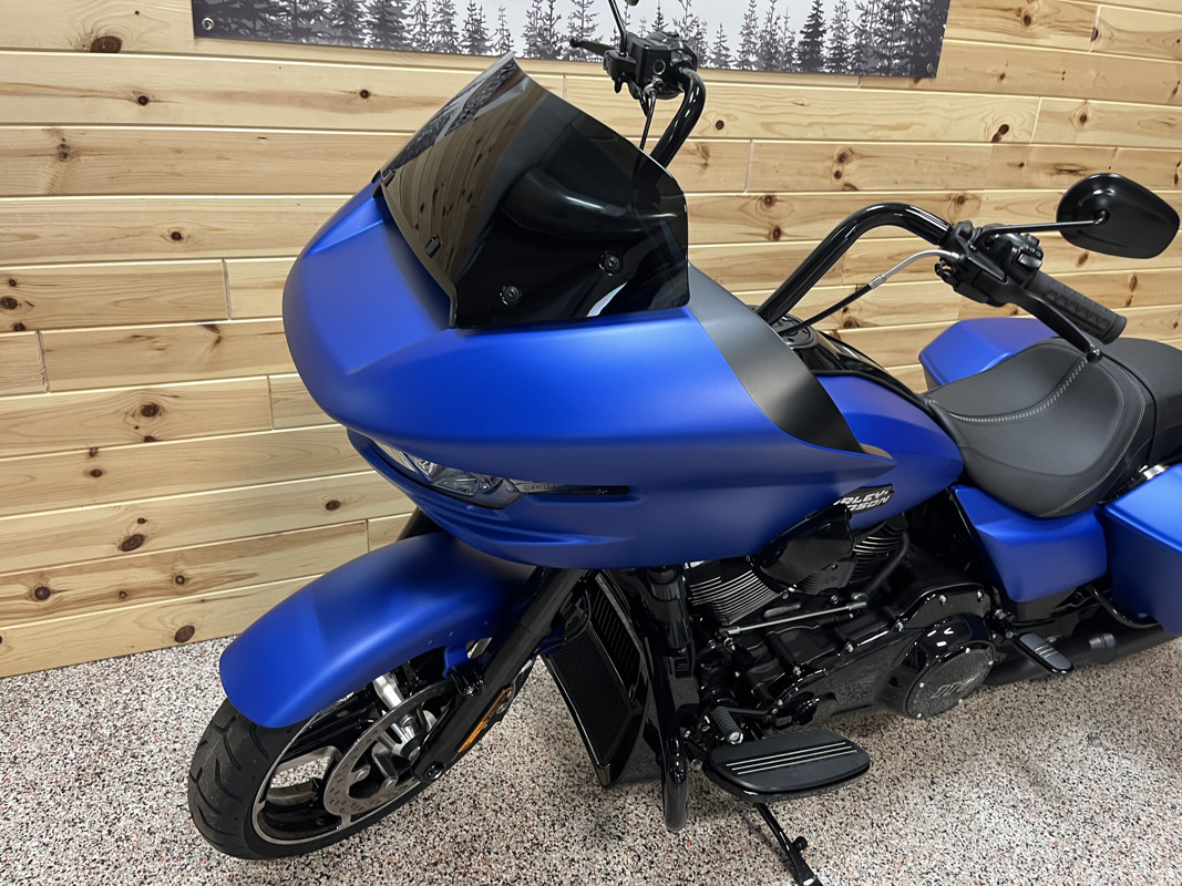 Road Glide®