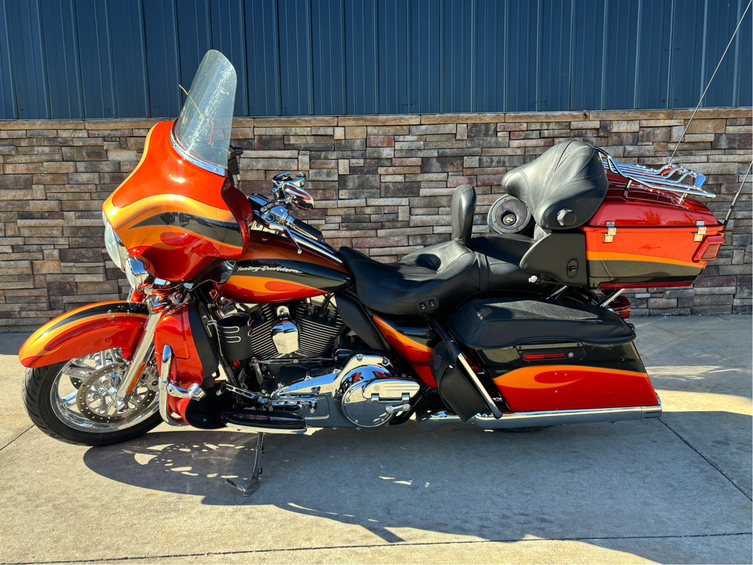 CVO® Ultra Classic® Electra Glide®
