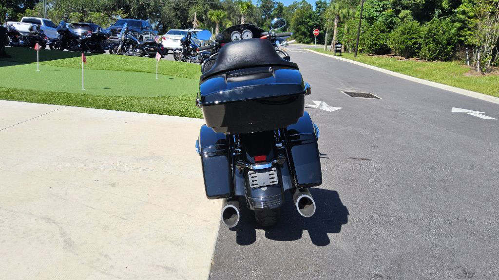 Road Glide®