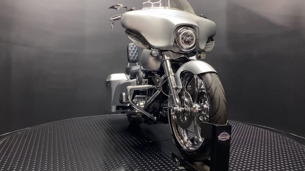 Electra Glide® Standard