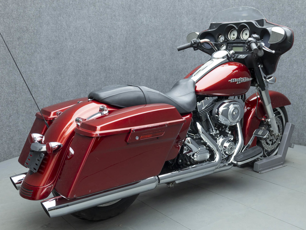 Street Glide®