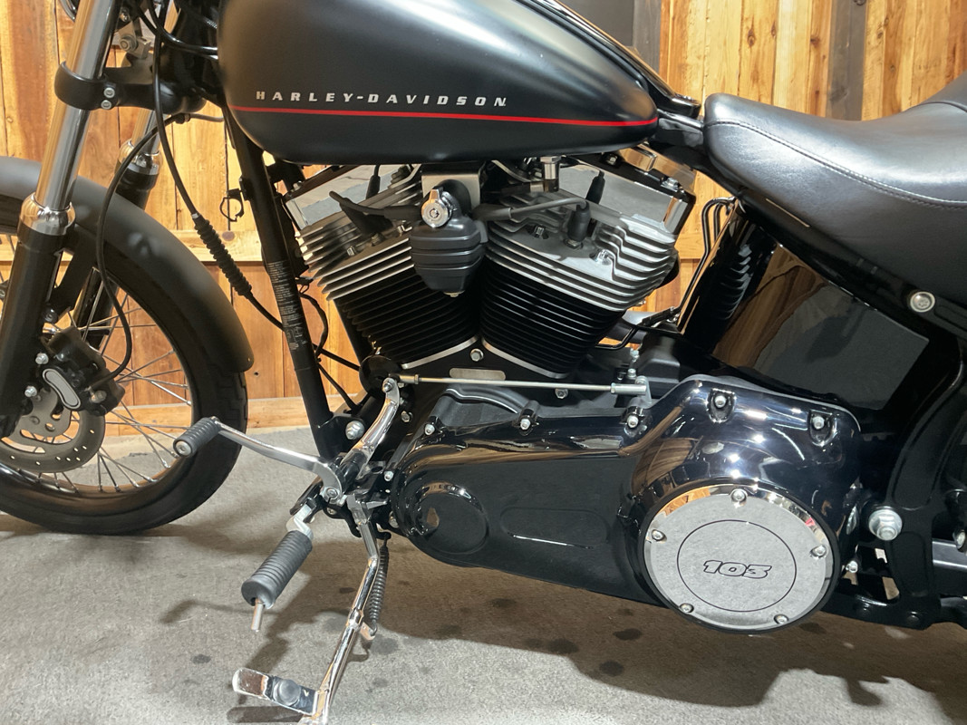 Softail® Blackline™
