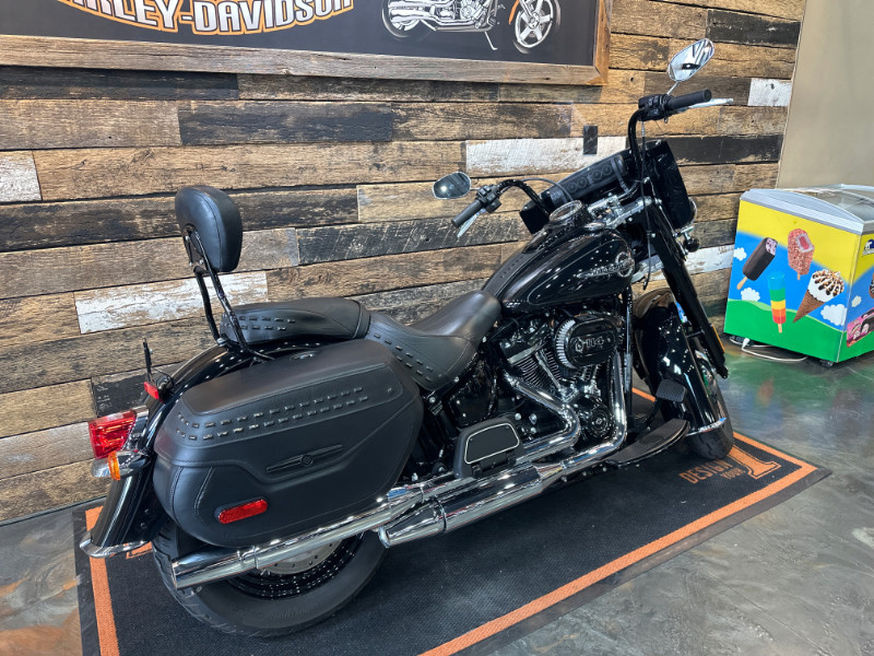 Softail® Heritage Classic 114