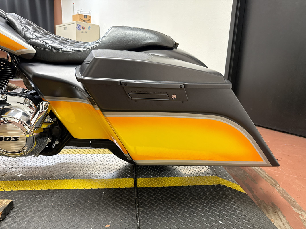 Road Glide® Custom