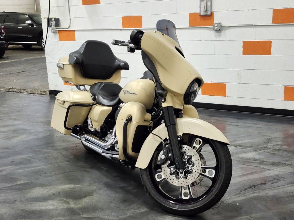 Street Glide® Special