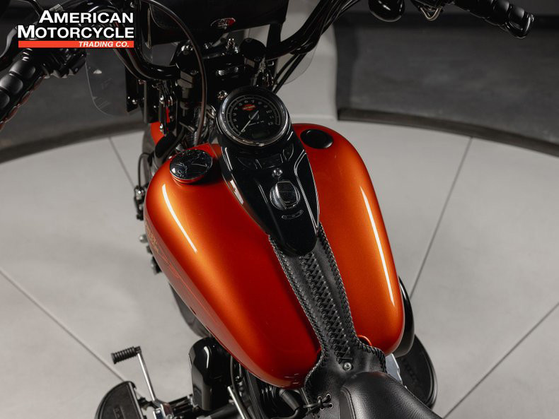 Softail® Cross Bones™