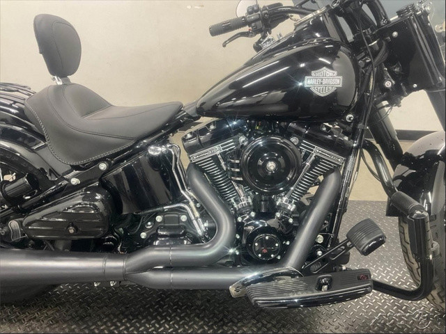 Softail® Slim® S