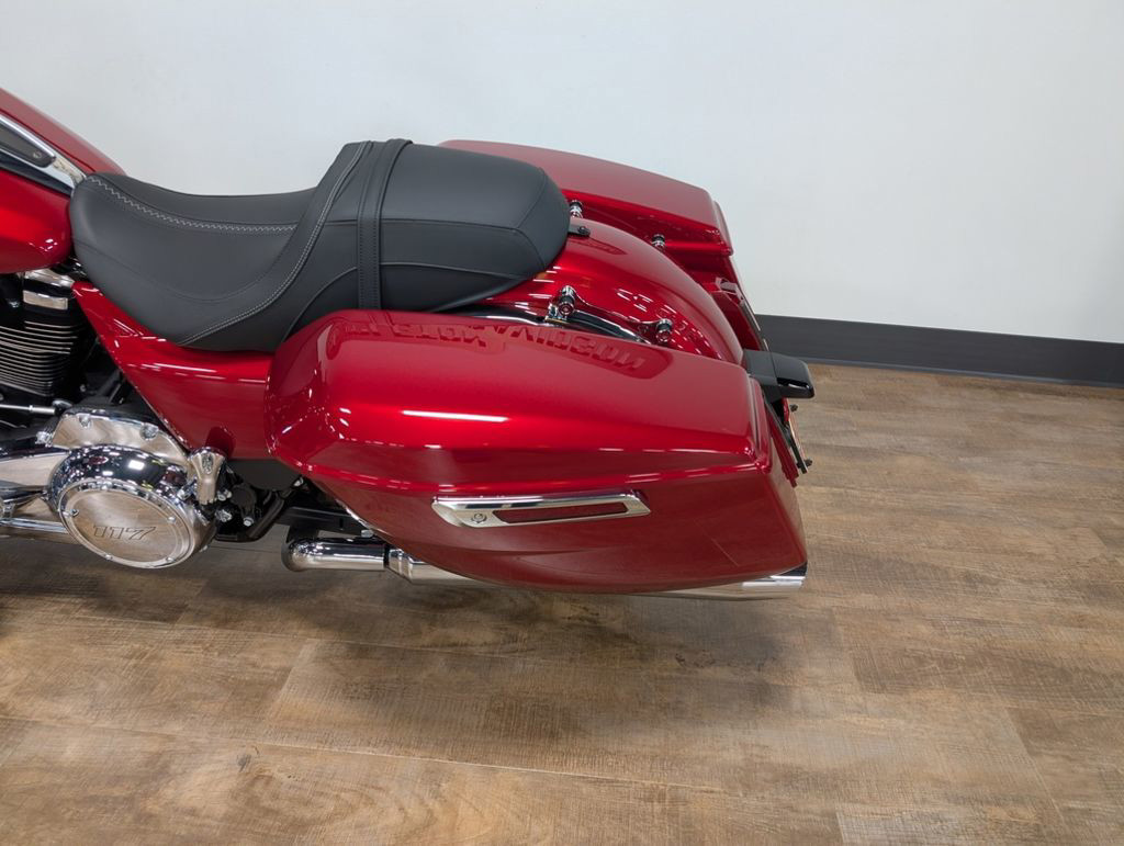 Road Glide®