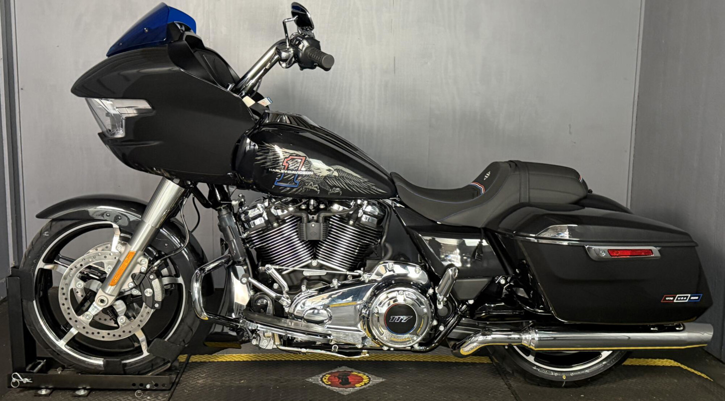 Road Glide®