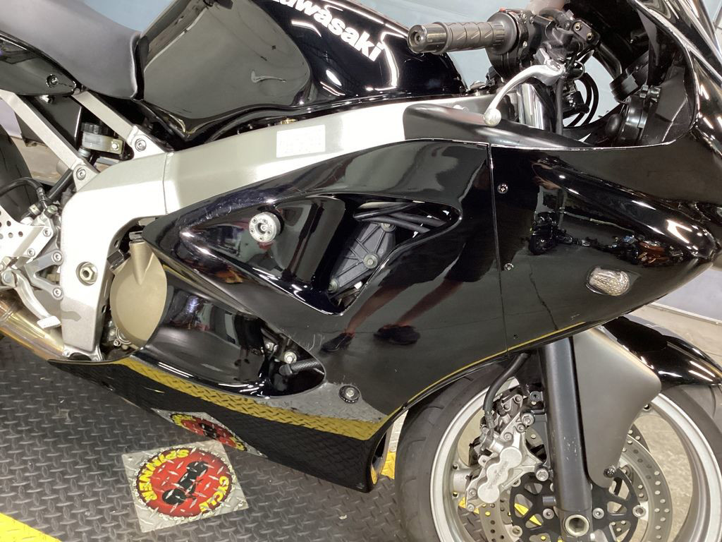 ZZR® 600