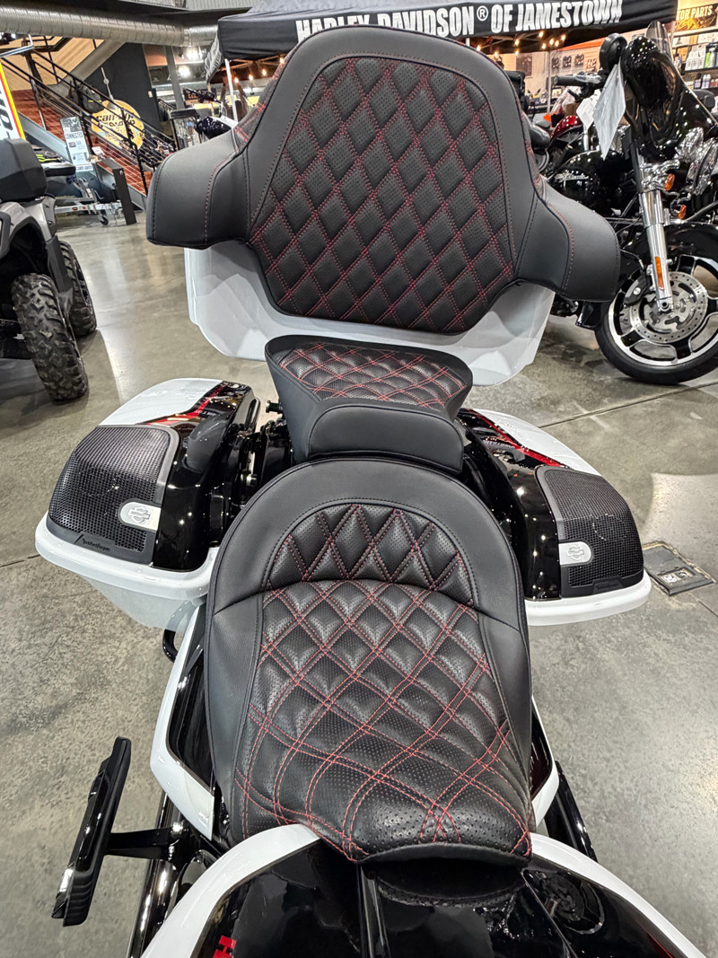 CVO® Street Glide®