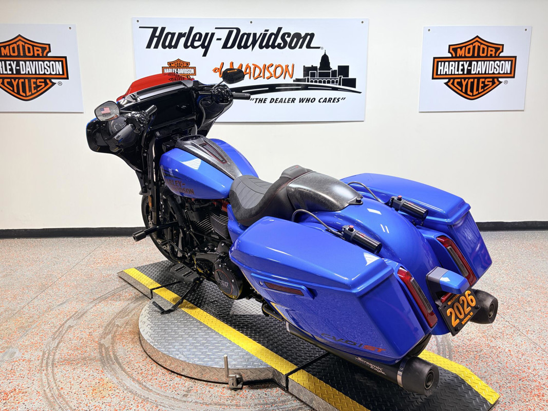 CVO® Street Glide® ST