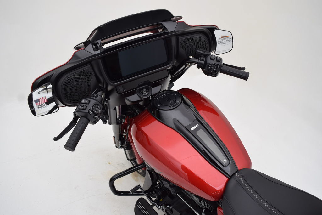 Street Glide®