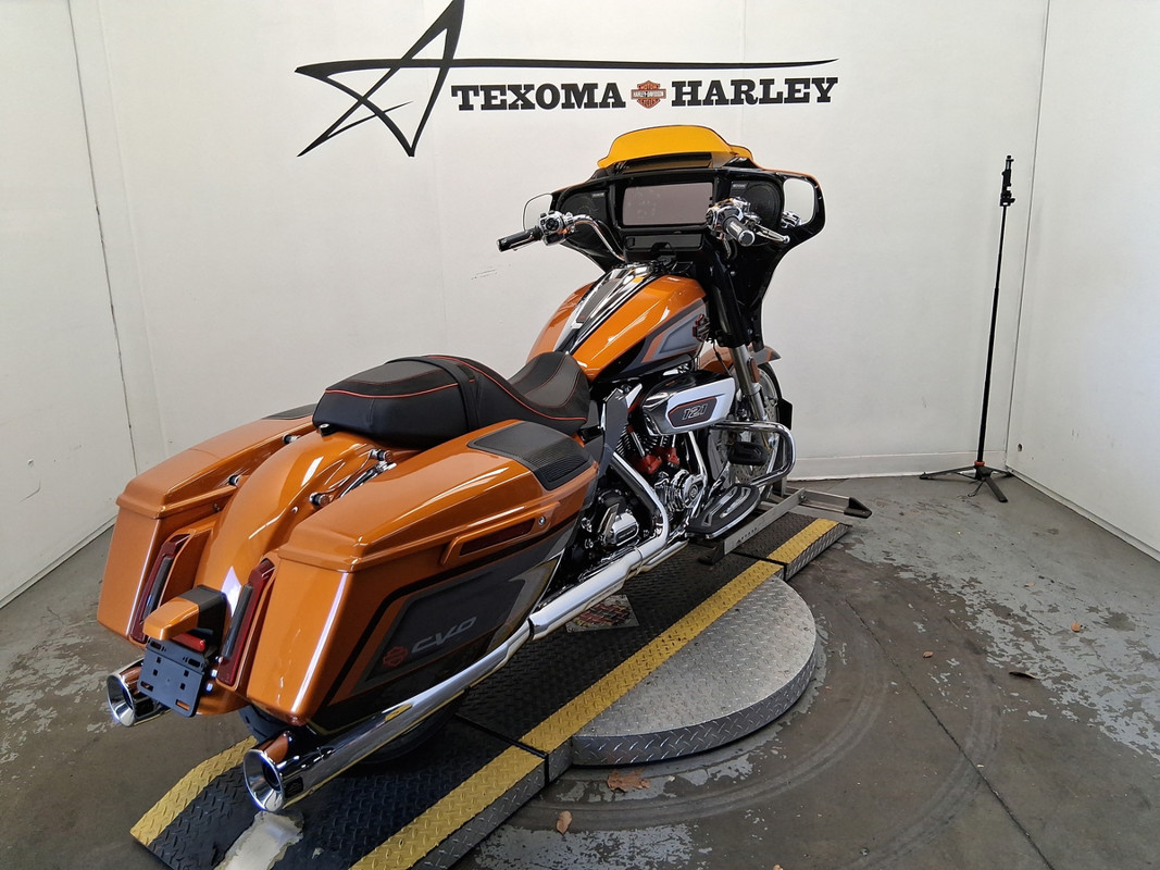 CVO® Street Glide®