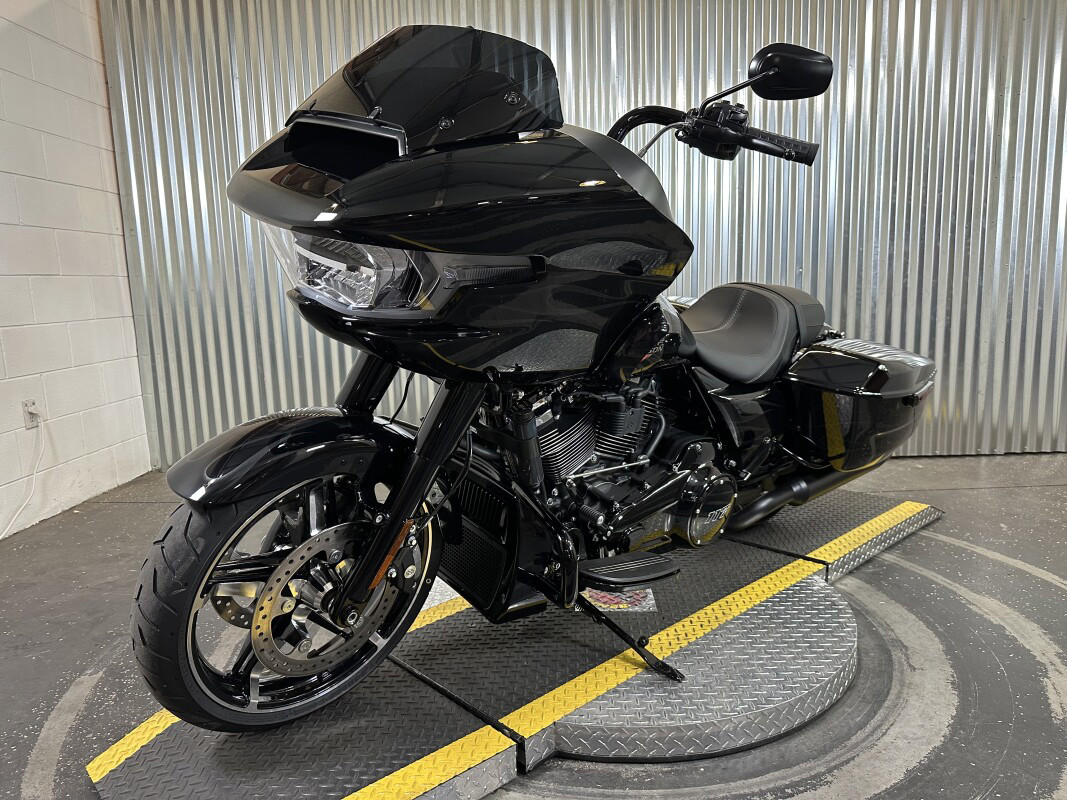 Road Glide®