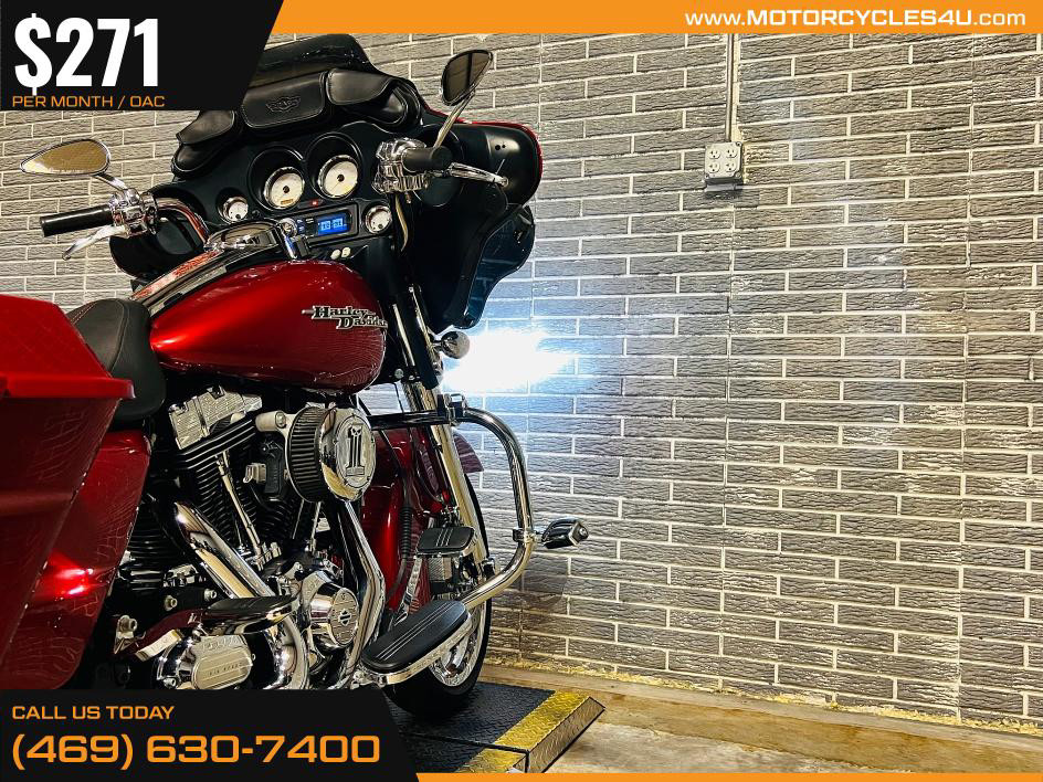 Street Glide®