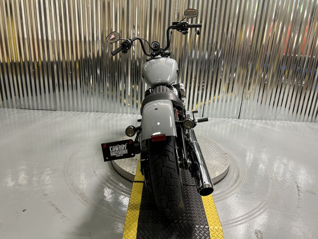Street Bob®