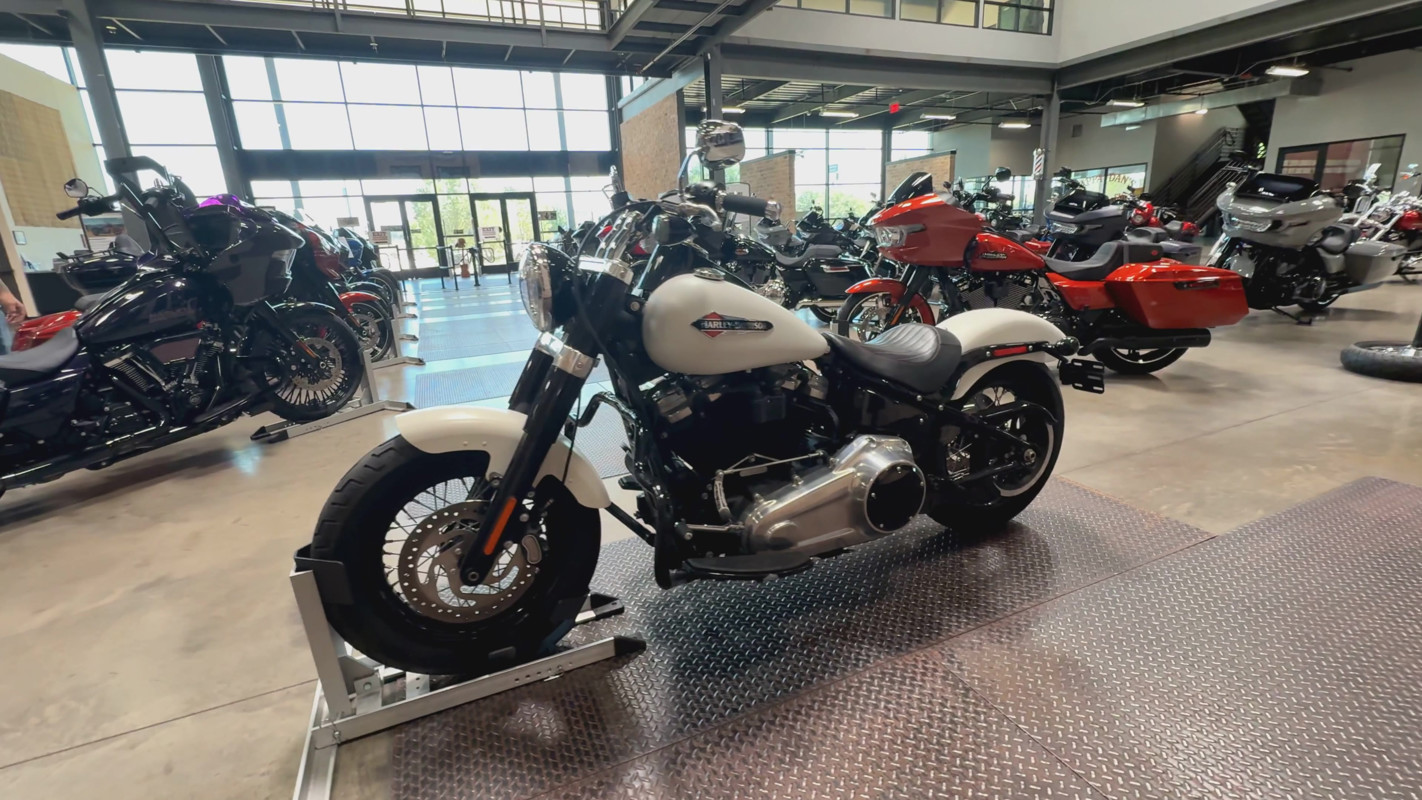 Softail® Slim®