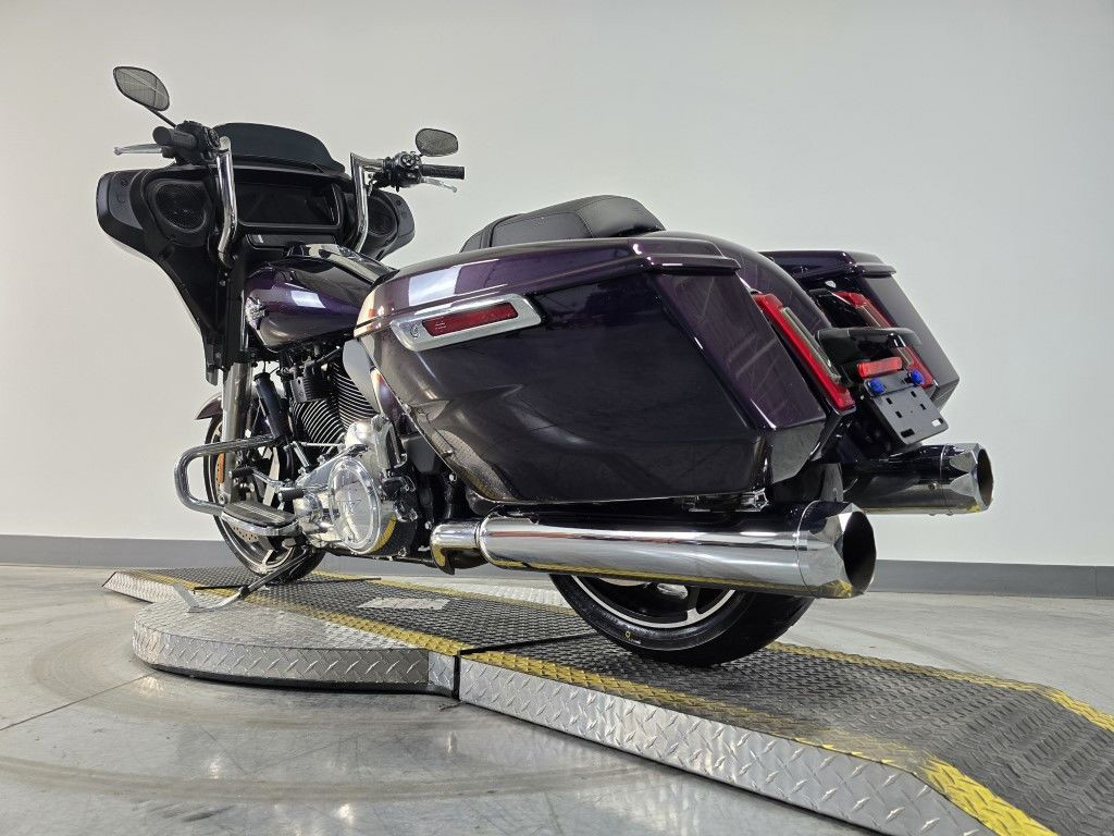 Street Glide®