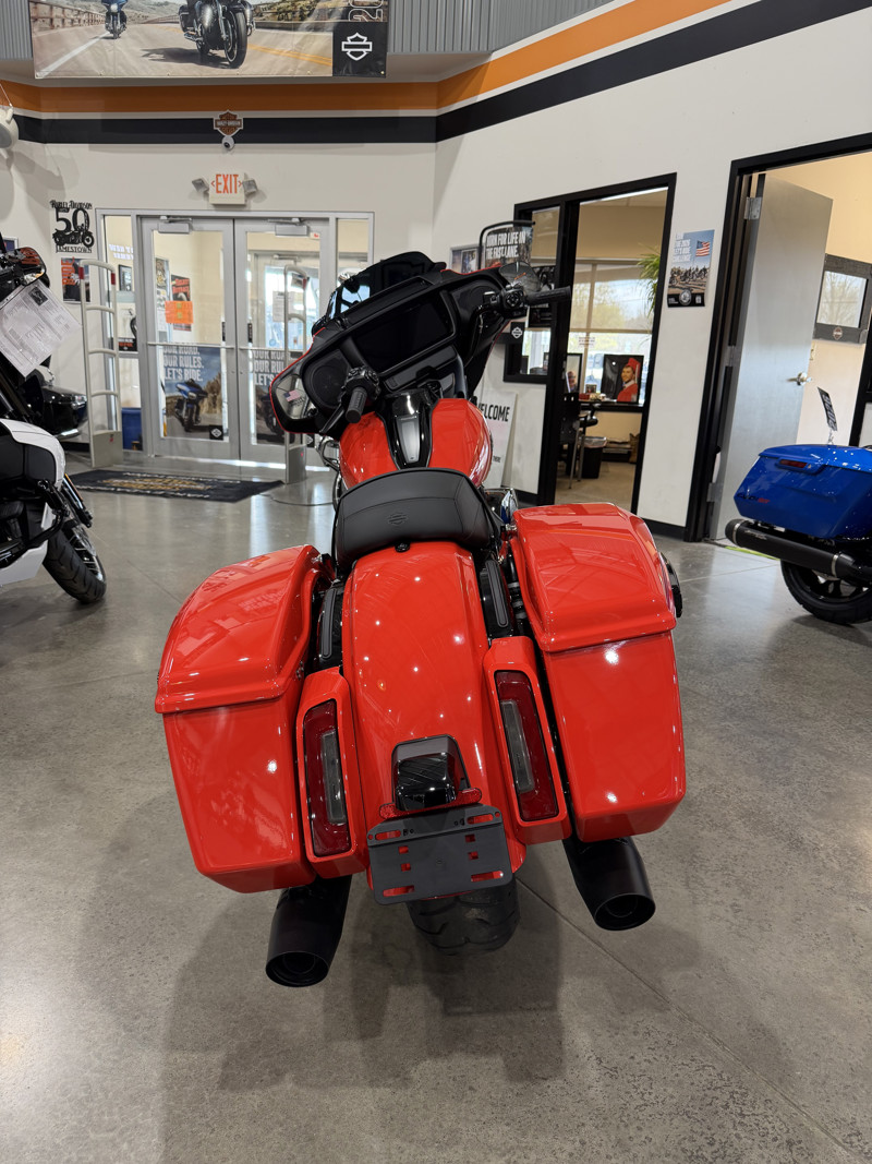 Street Glide®