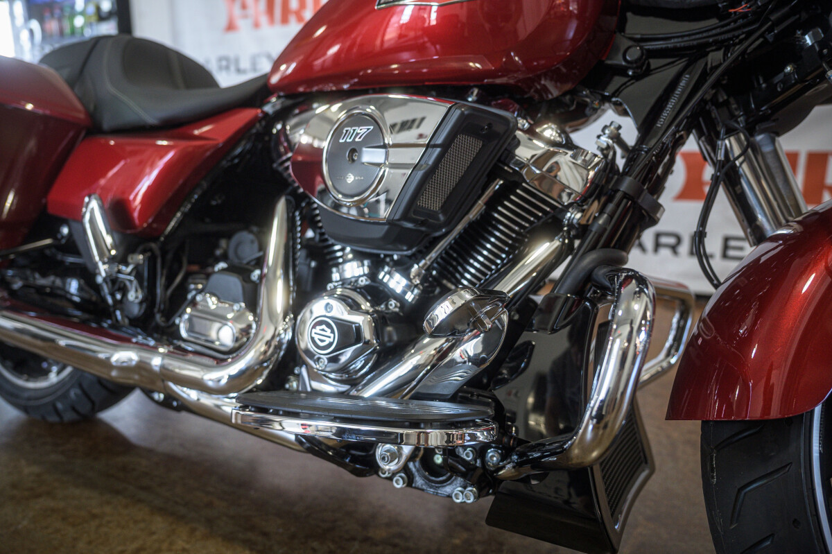 Street Glide®