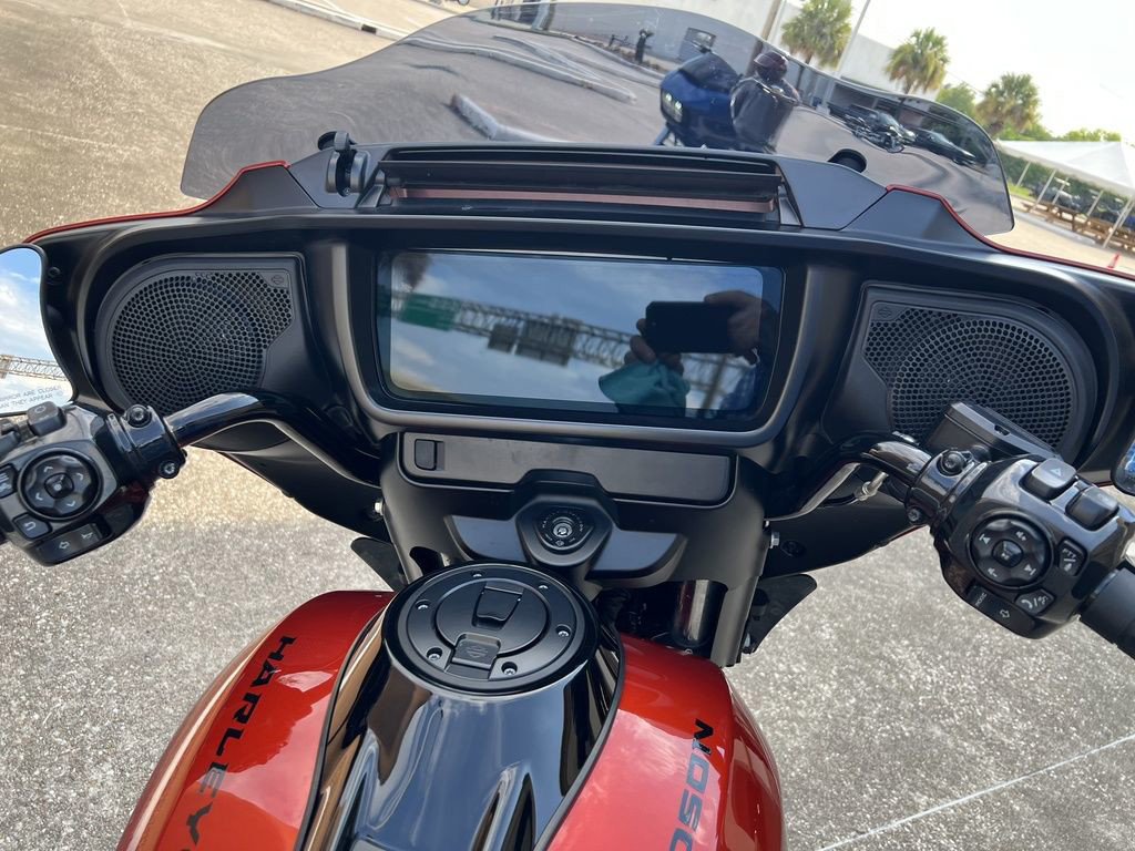 Street Glide®