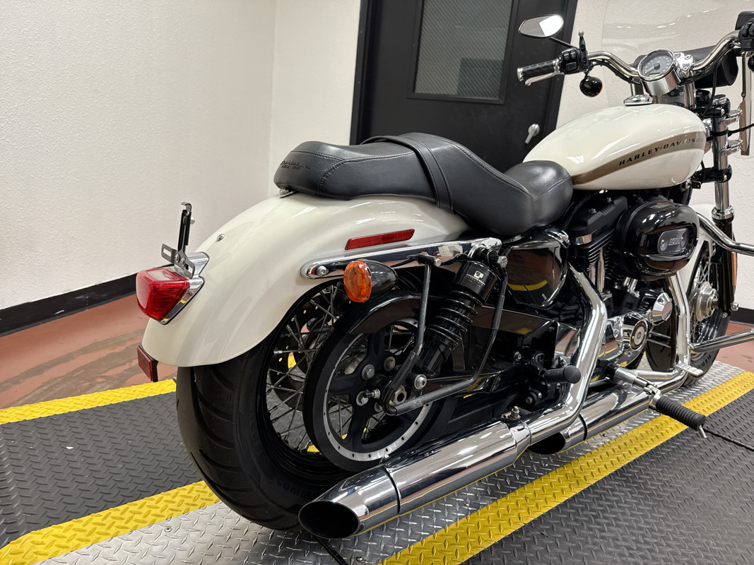 Sportster® 1200 Custom
