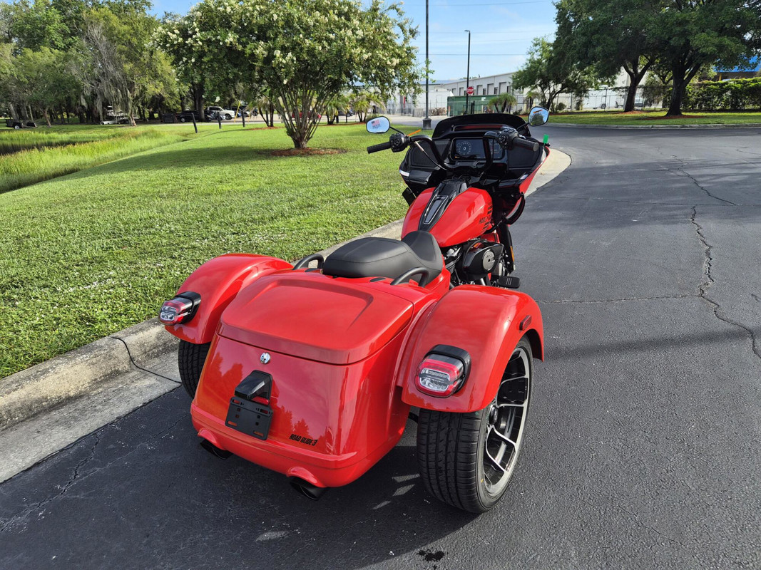 Road Glide® 3