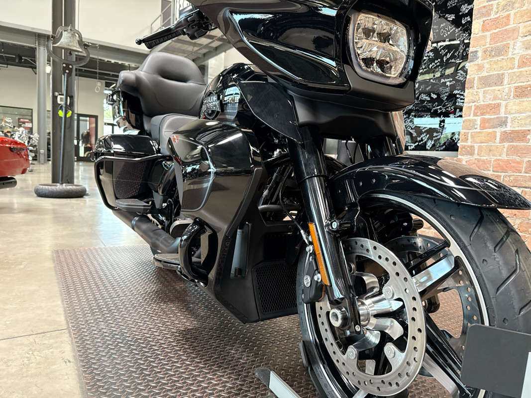 Street Glide® Ultra