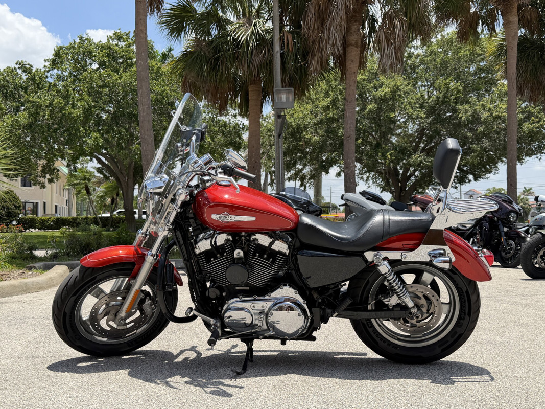 Sportster® 1200 Custom