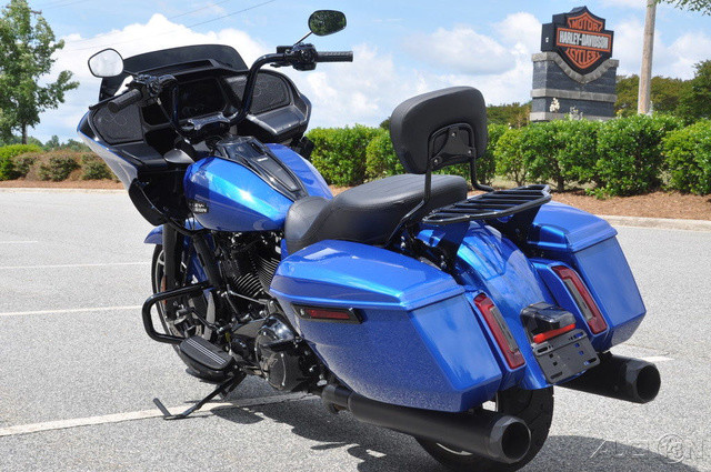 Road Glide®