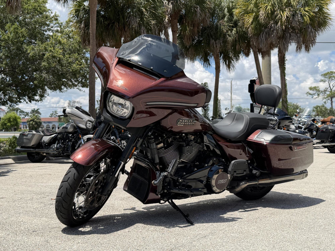 CVO® Street Glide®