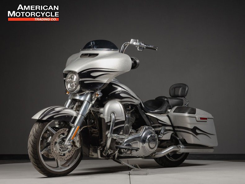 CVO® Street Glide®