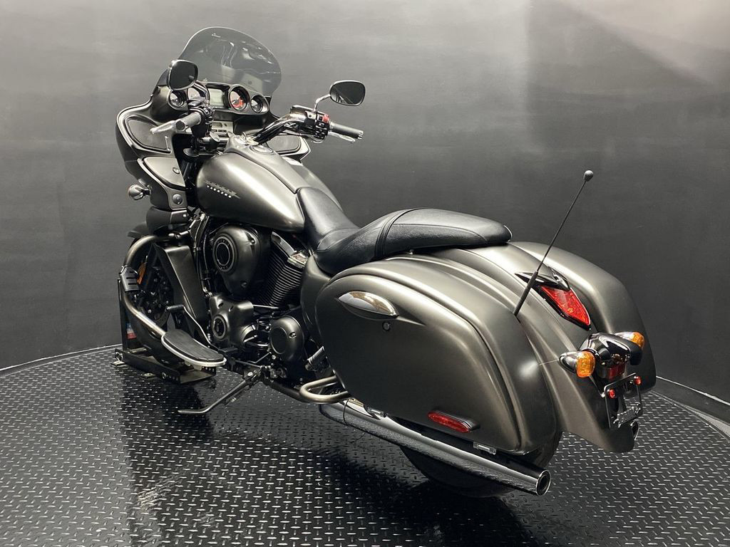 Vulcan 1700 Vaquero ABS