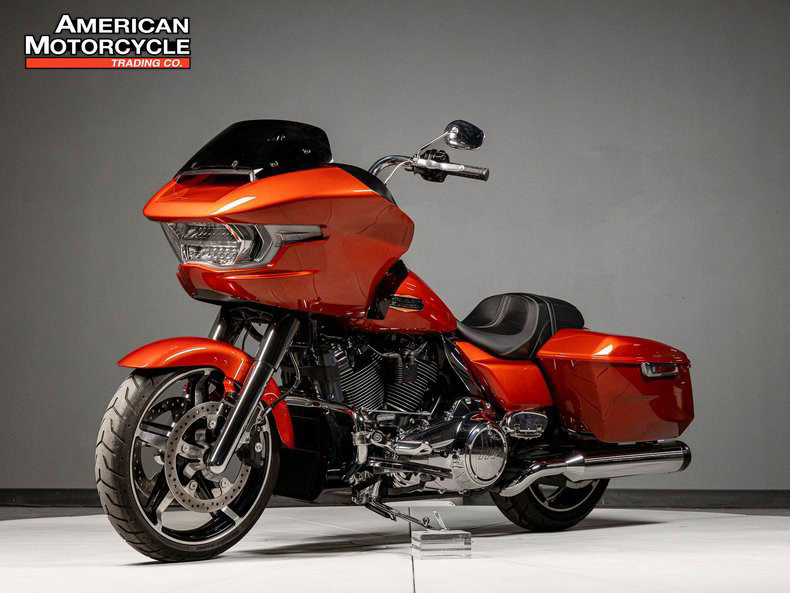 Road Glide®