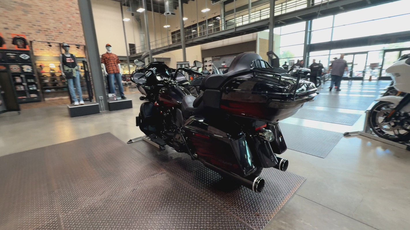 CVO® Road Glide®