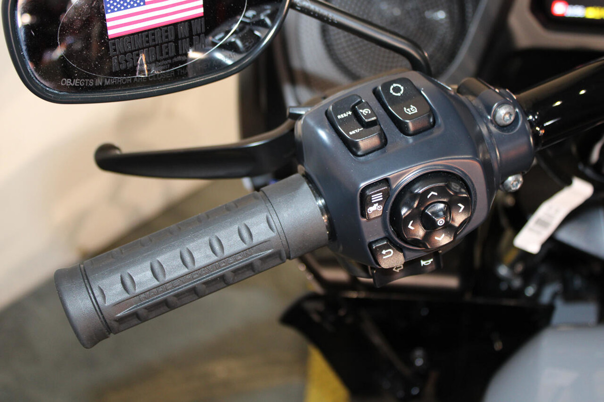 Road Glide®