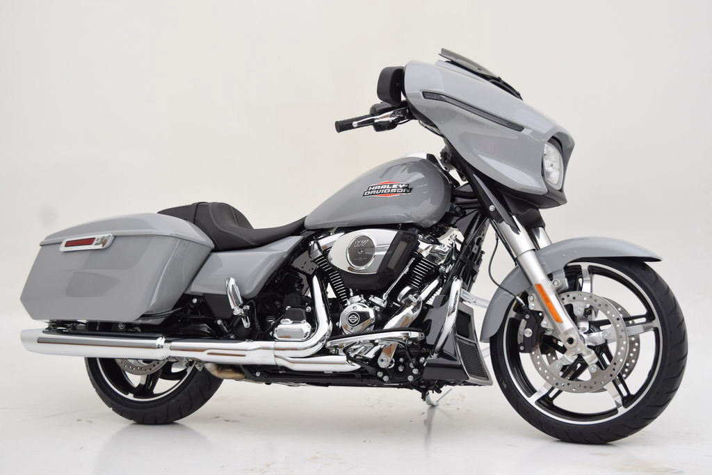 Street Glide®