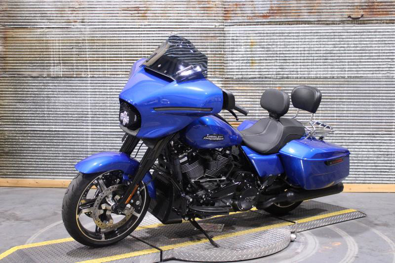 Street Glide®