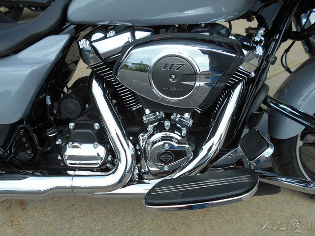 Road Glide®