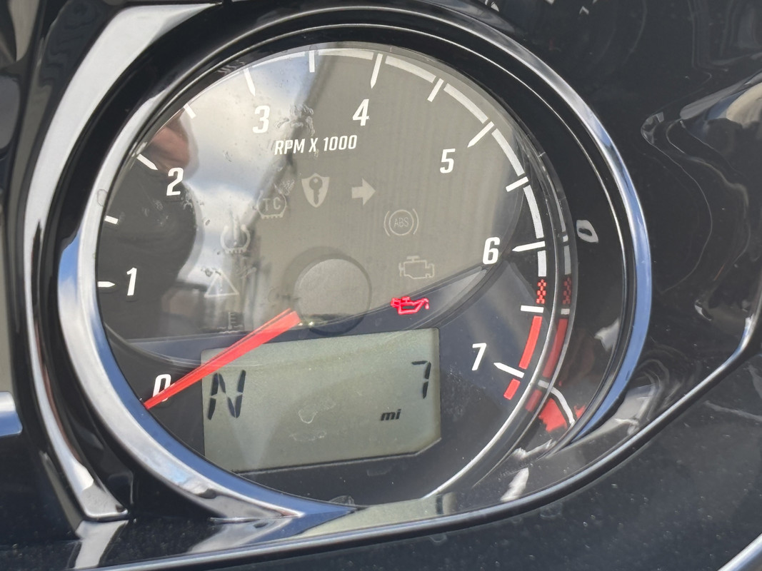 Pursuit Dark Horse 112