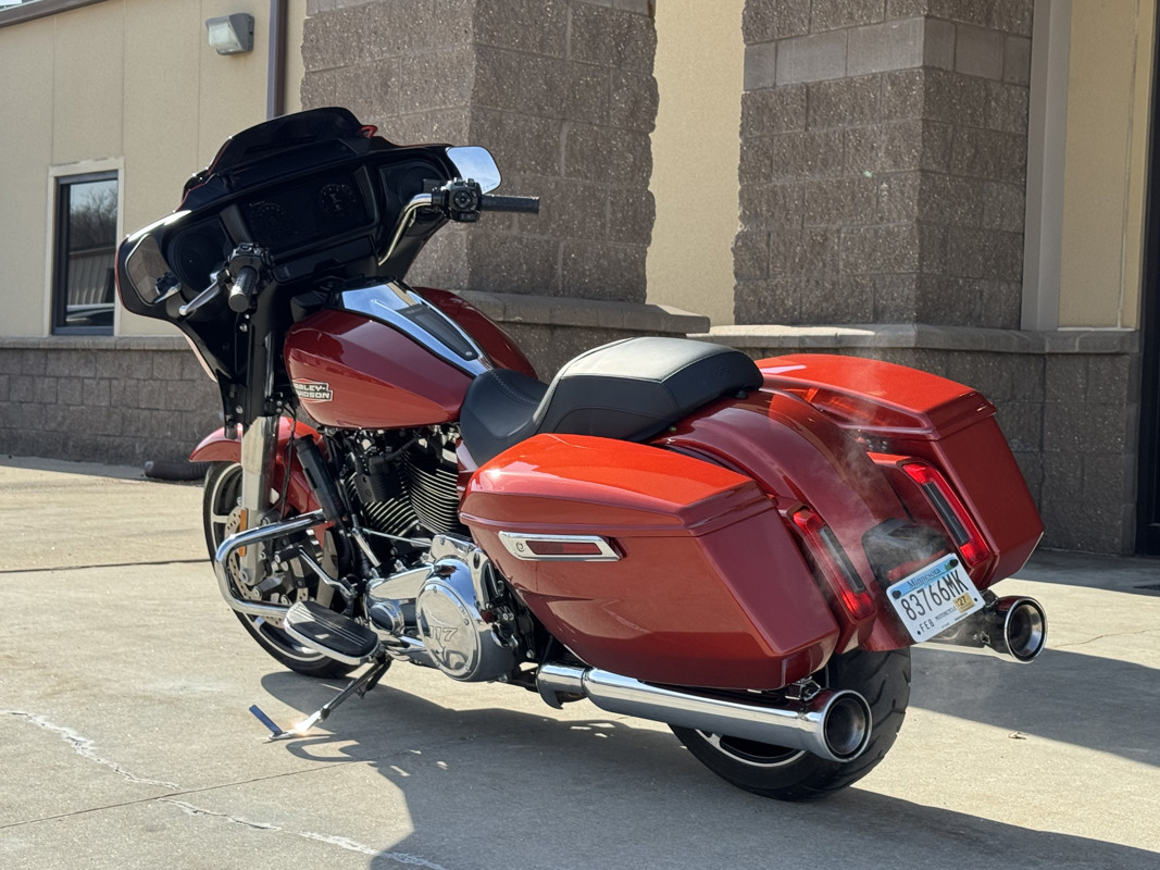 Street Glide®