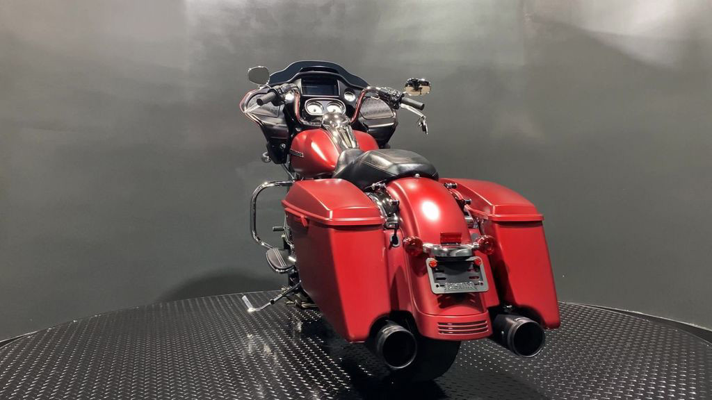 Road Glide®