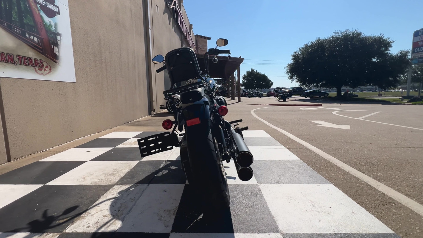 Street Bob®