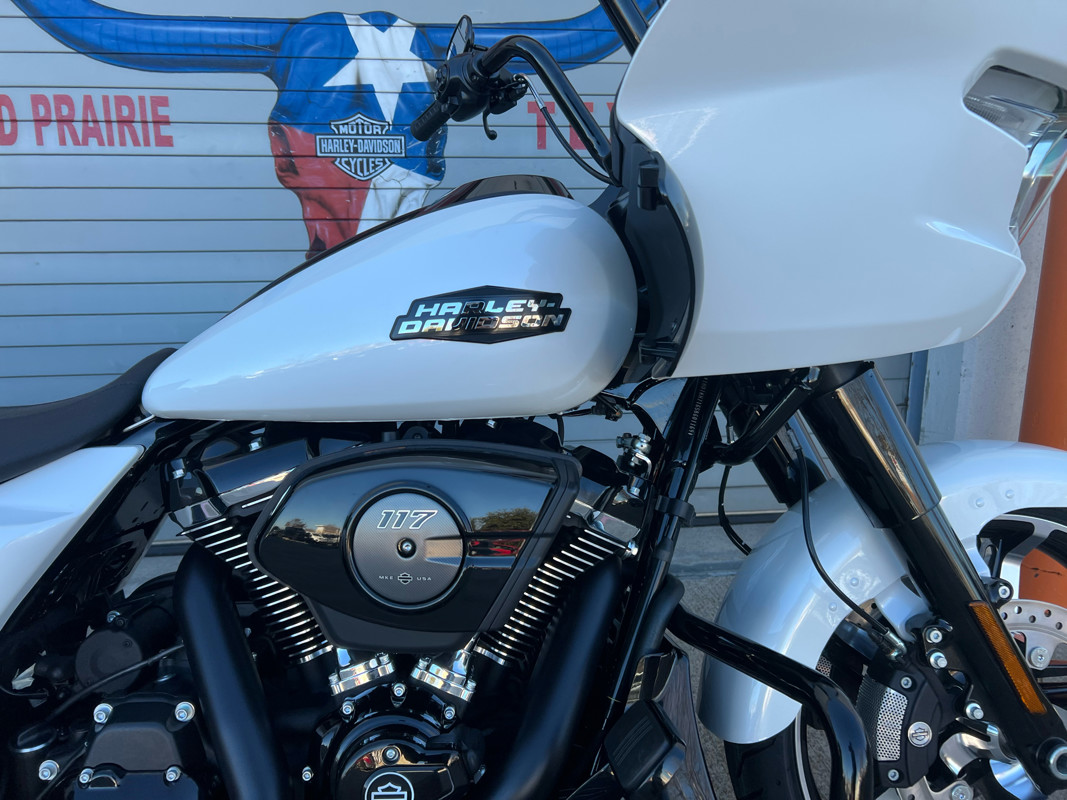Road Glide®