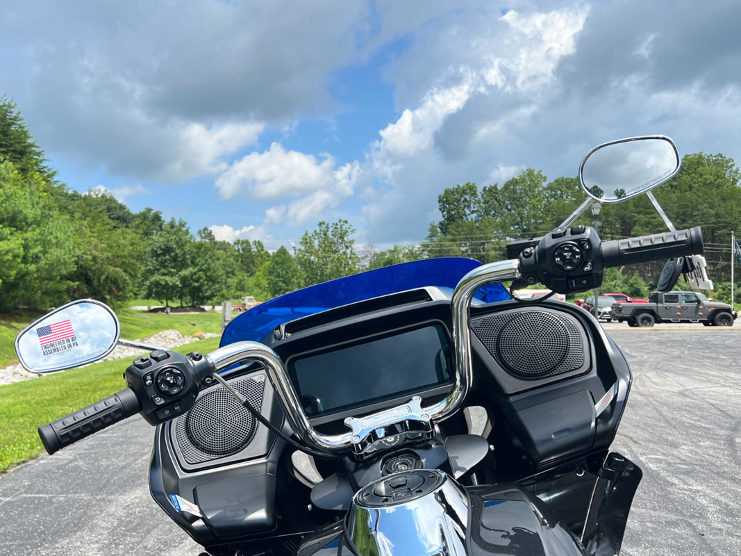 Road Glide®